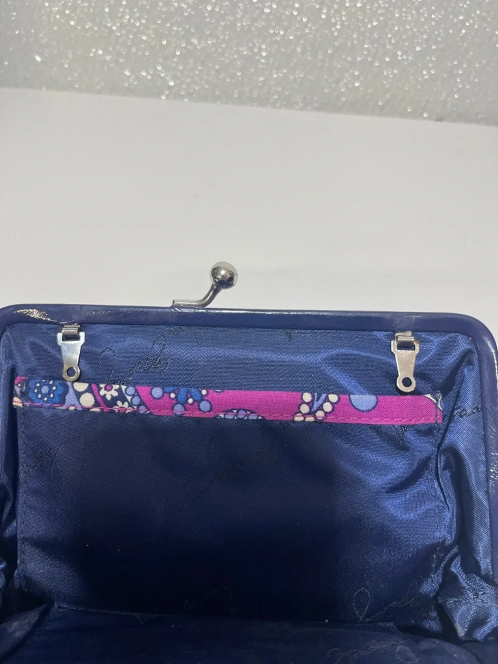 5/$25 Vera Bradley Purple and Navy Paisley Kiss-Lock Coin Purse - Picture 6 of 7